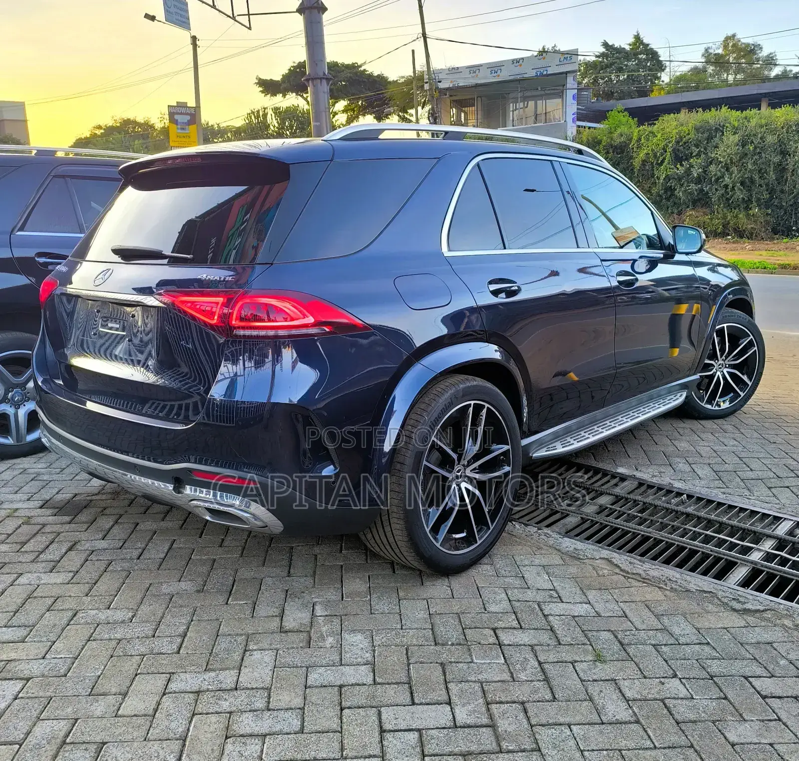 Mercedes-Benz GLE-Class GLE 400d 4MATIC 2021 Blue