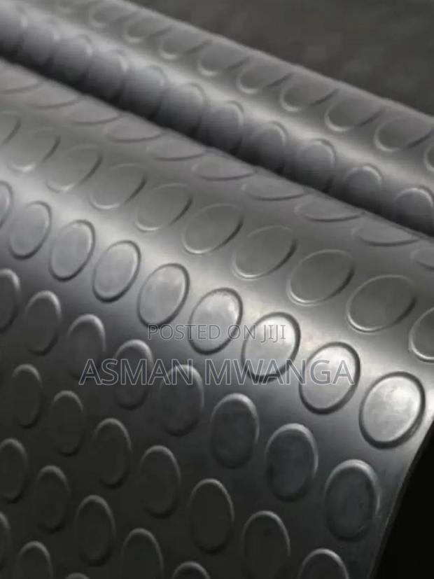 Coin Rubber Matt - main view