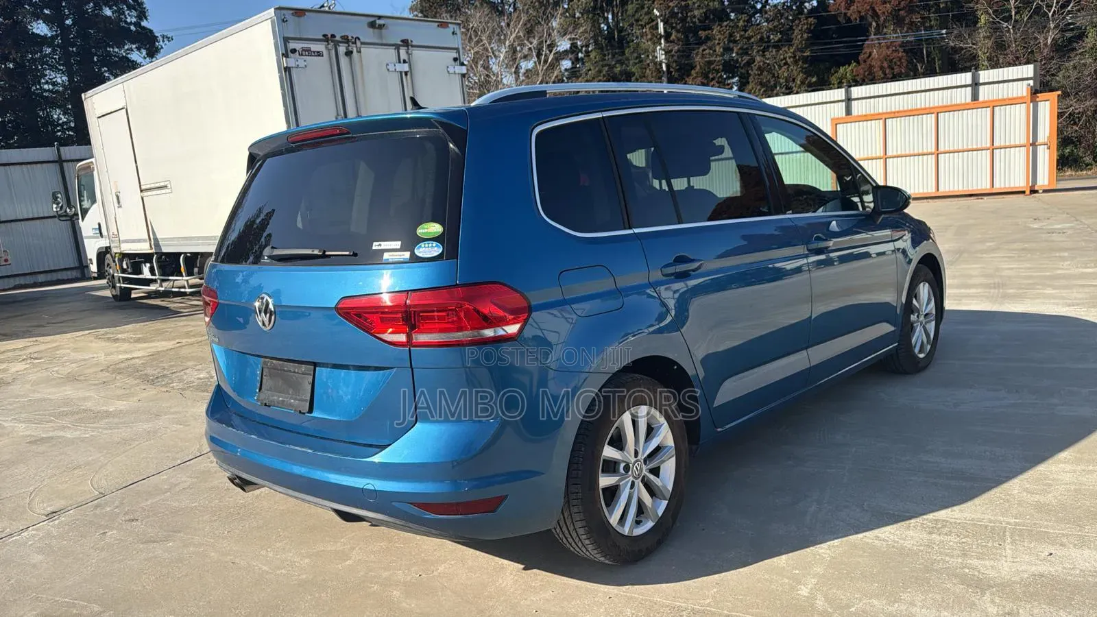 Volkswagen Touran 2019 Blue