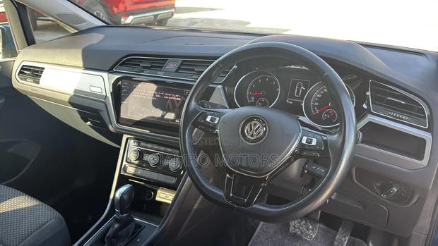 Volkswagen Touran 2019 Blue - thumbnail 6