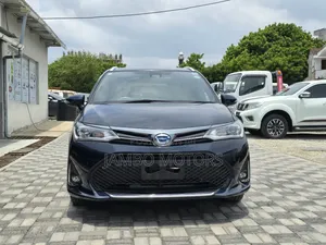 Toyota Corolla Fielder 1.5 Hybrid FWD 2019