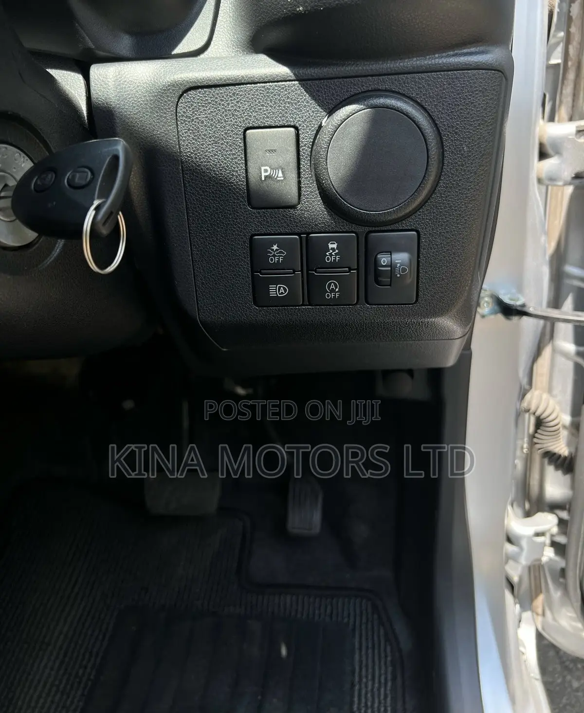Daihatsu Mira 2018 Silver