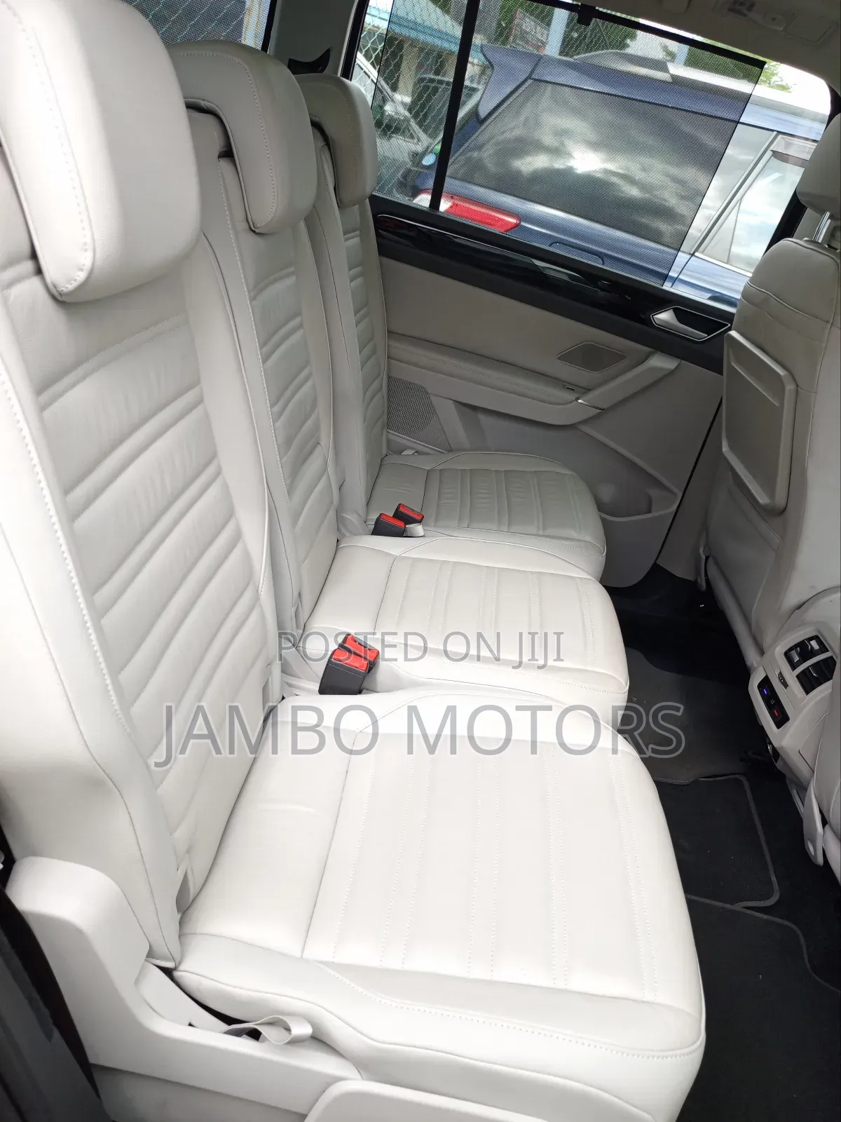 Volkswagen Touran 2018 Black