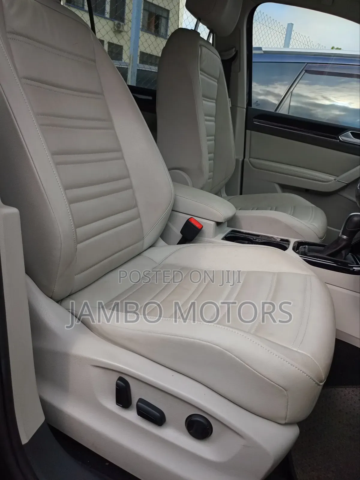Volkswagen Touran 2018 Black