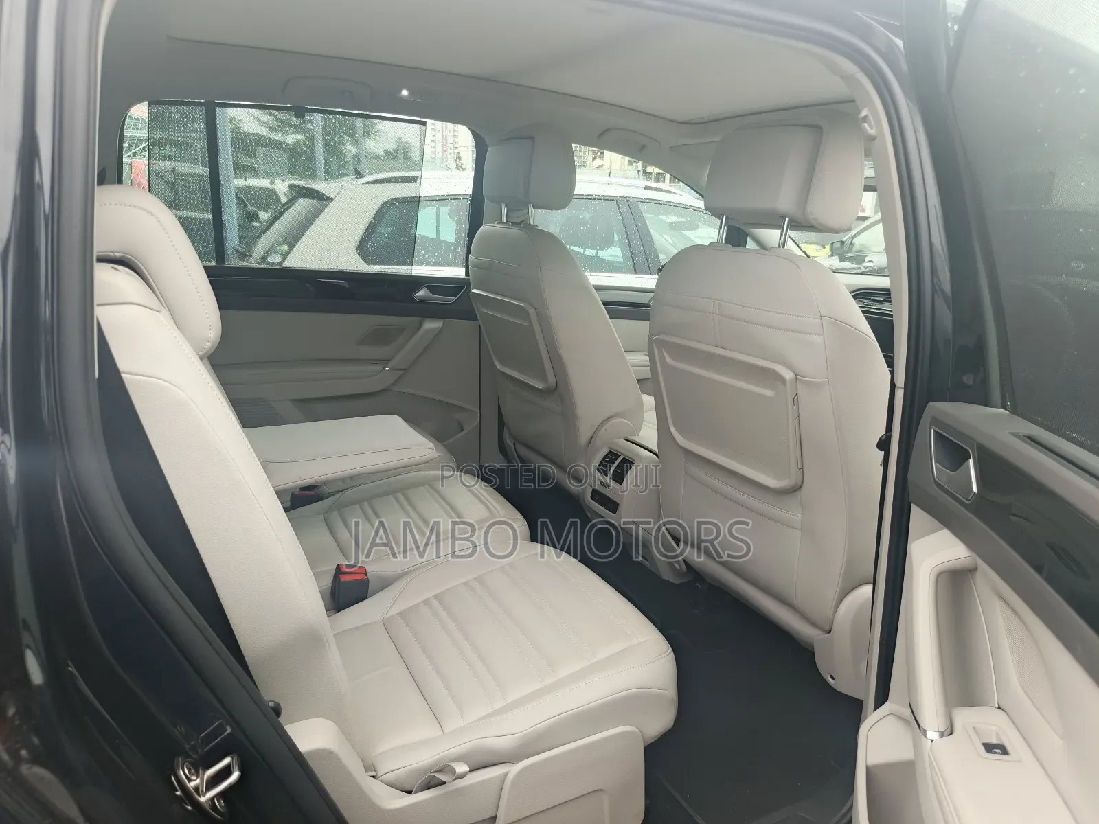 Volkswagen Touran 2018 Black