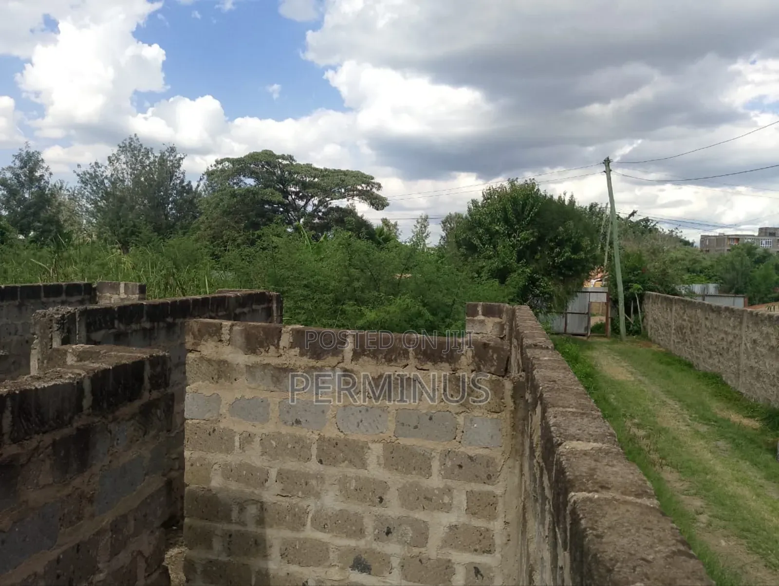 Land on Quick Sale 3/4 Acre.