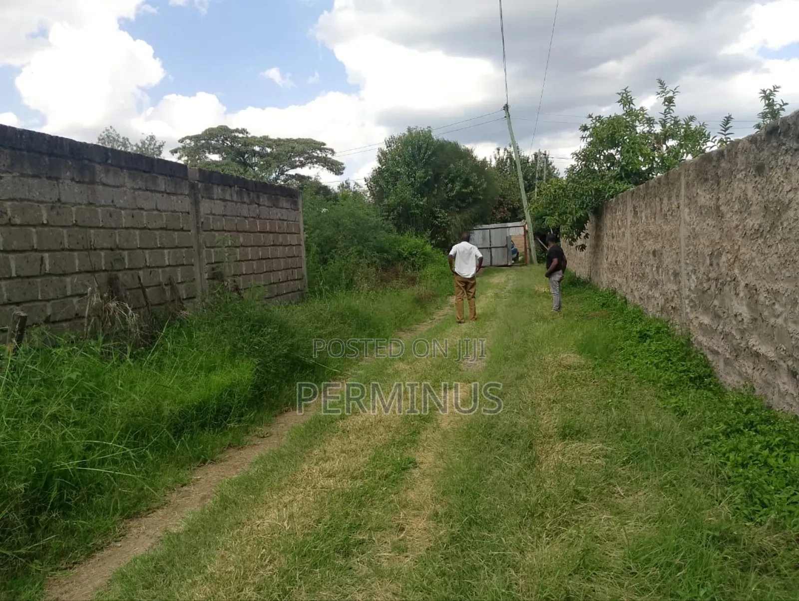 Land on Quick Sale 3/4 Acre.