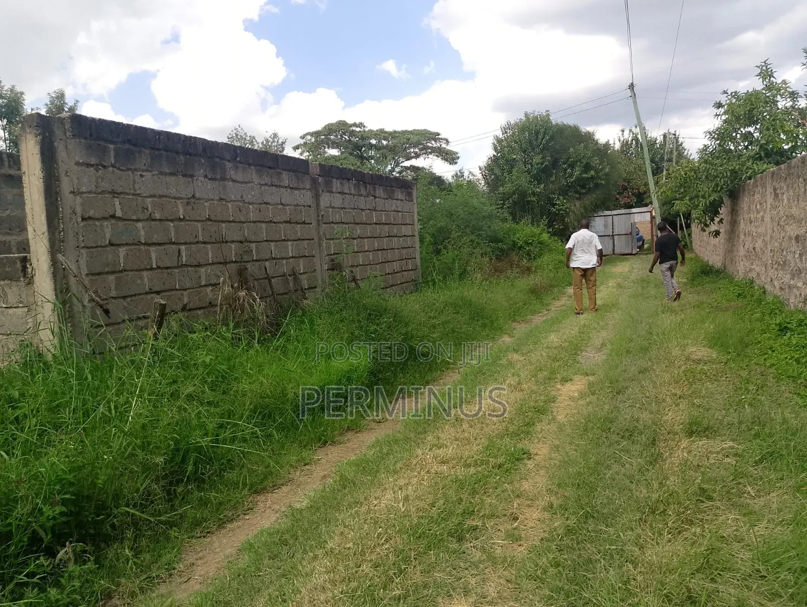 Land on Quick Sale 3/4 Acre.