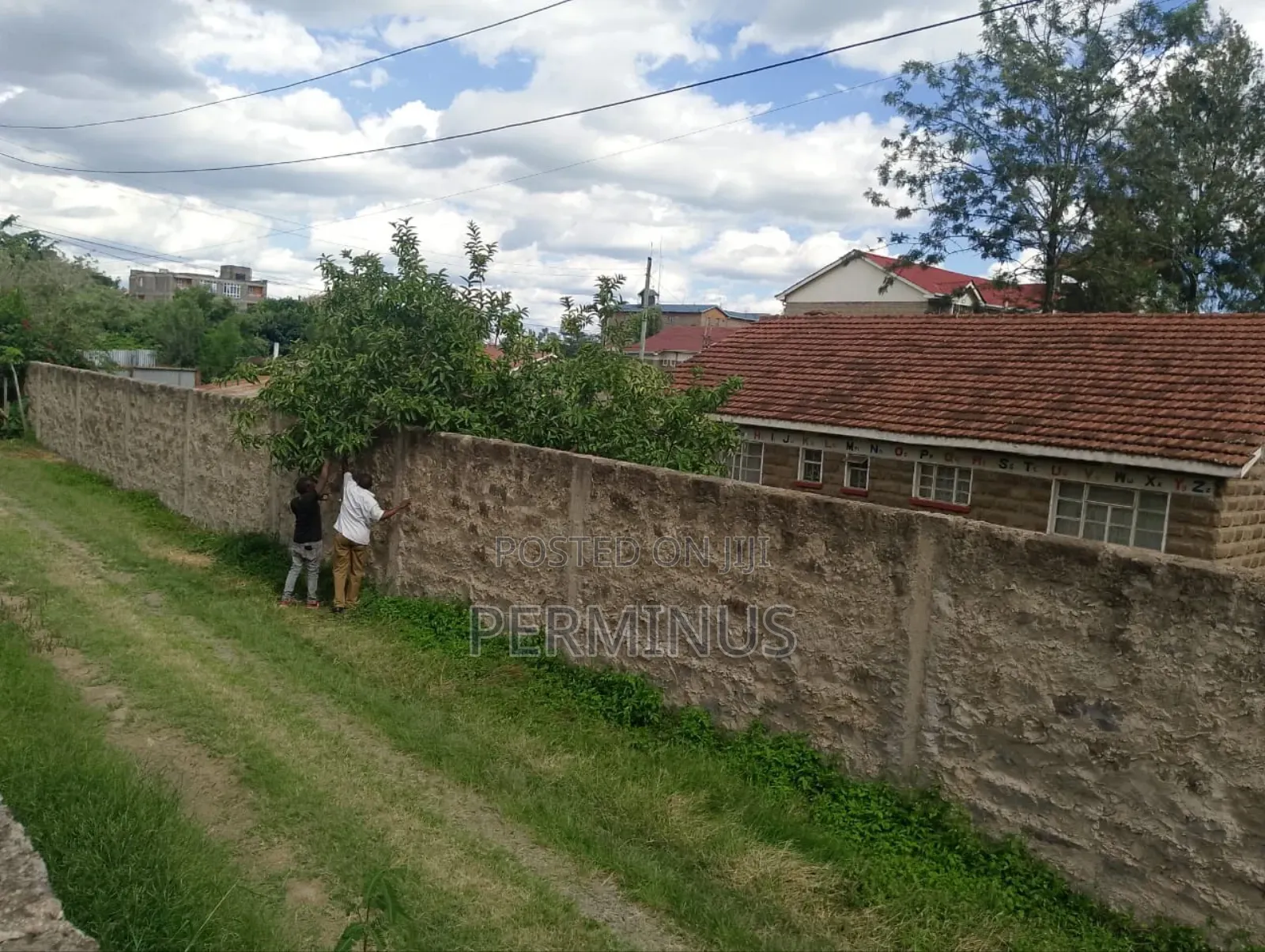 Land on Quick Sale 3/4 Acre.