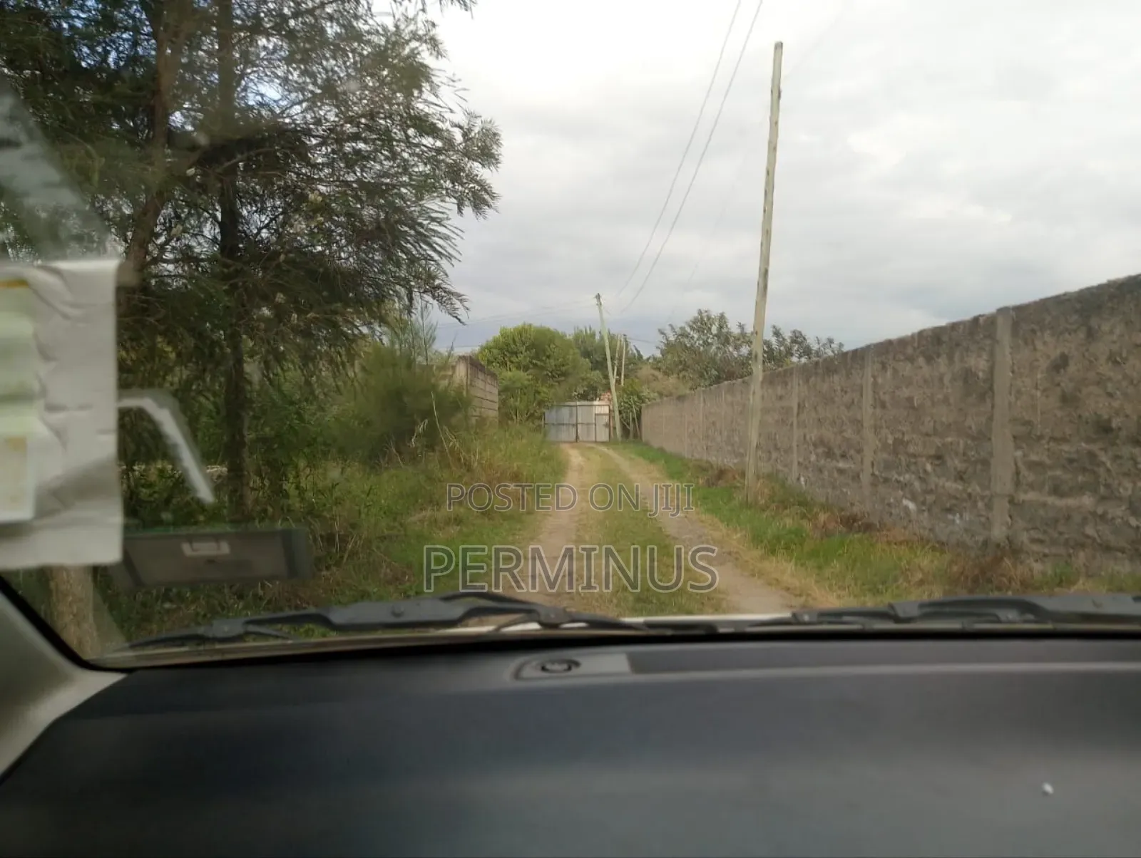 Land on Quick Sale 3/4 Acre.
