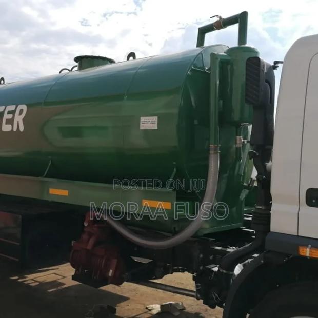 Mitsubishi Fuso 10,000 Litres Exhauster 2024 White - thumbnail 2