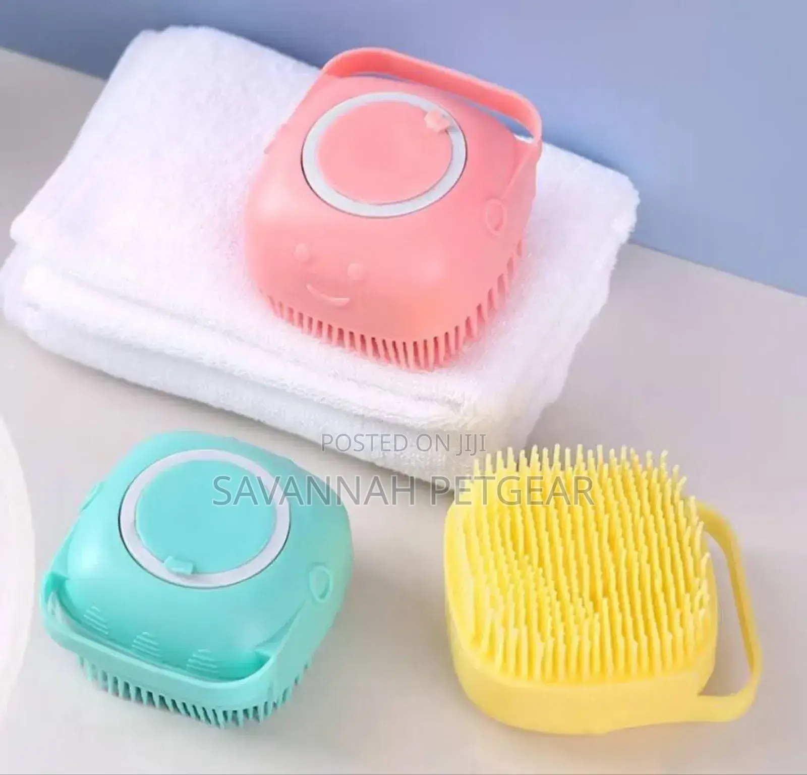 Shampoo Dispenser Massage Brush For Cats And Dogs Grooming