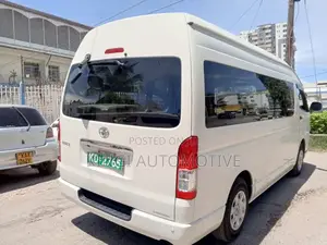Toyota HiAce 2020 White