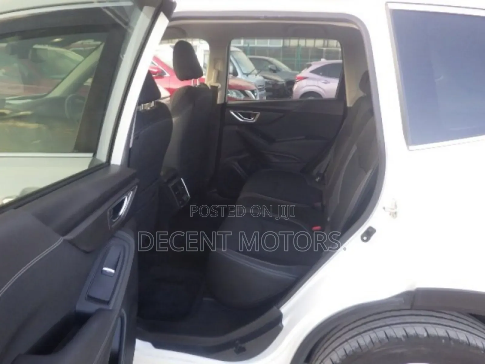 Subaru Forester Premium AWD 2019 White