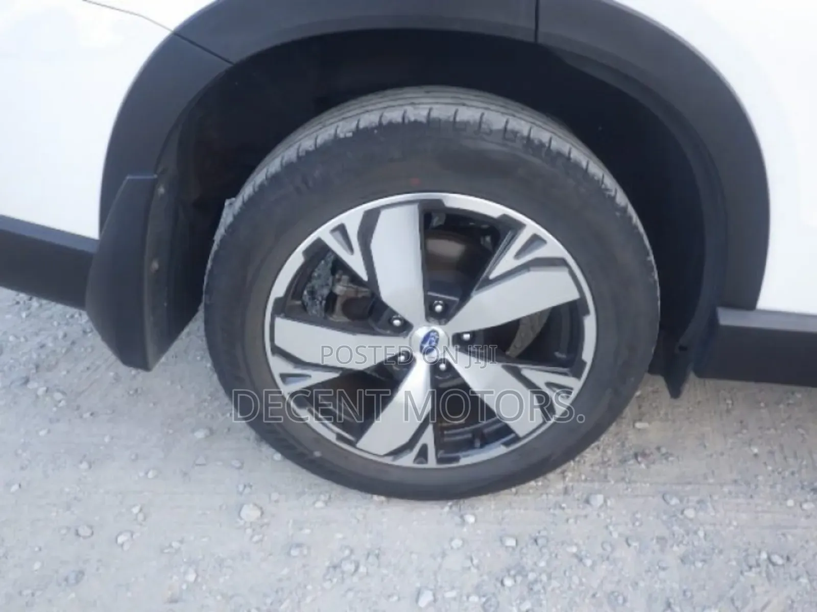 Subaru Forester Premium AWD 2019 White