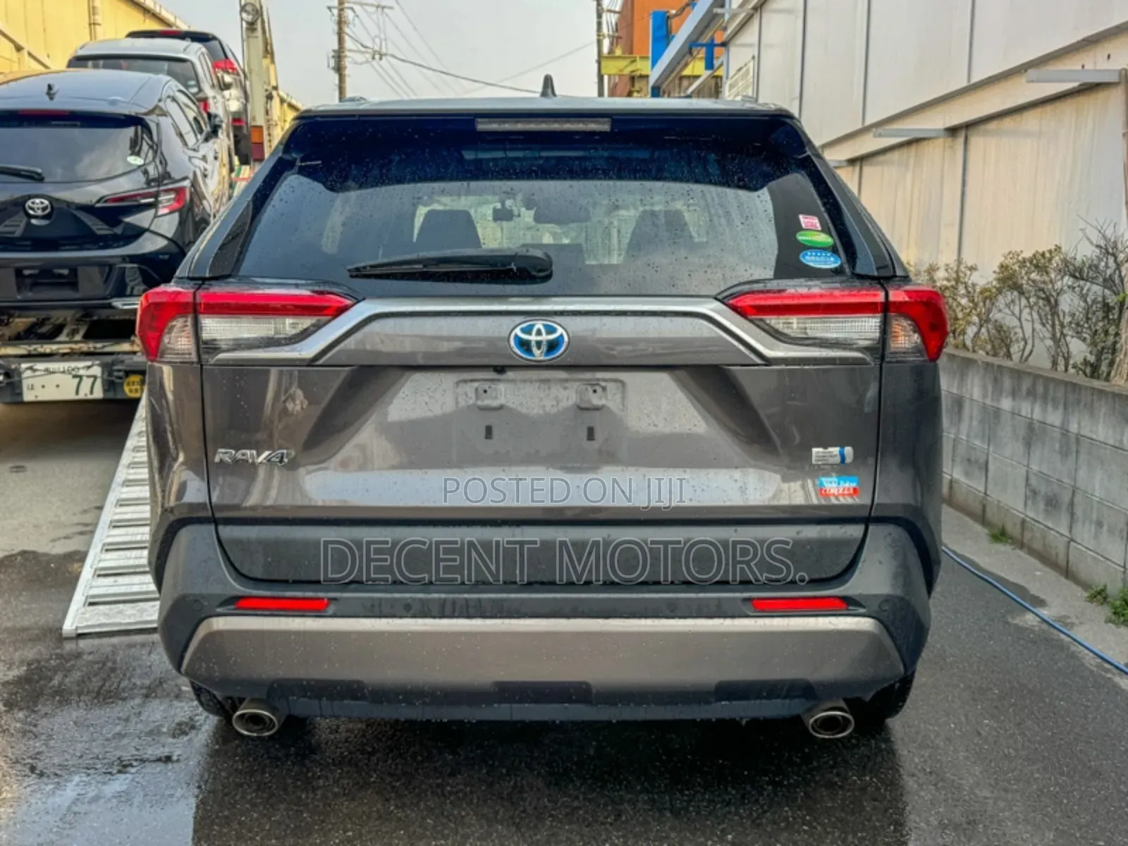 Toyota RAV4 XLE Premium FWD 2019 Gray