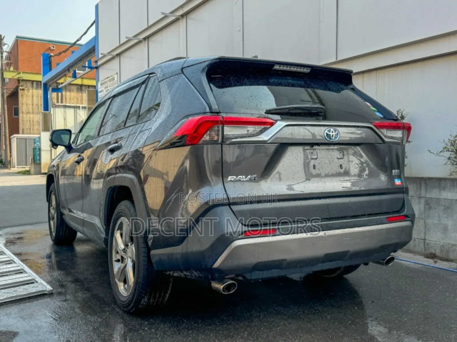 Toyota RAV4 XLE Premium FWD 2019 Gray