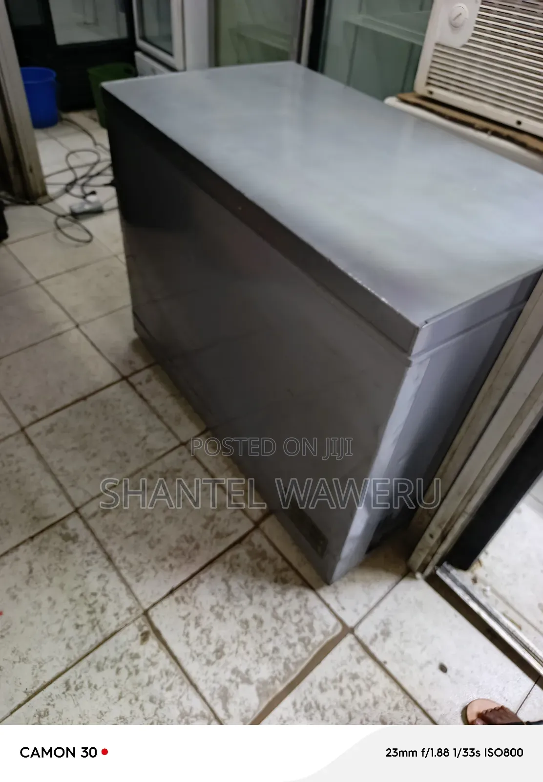 Grey Deepfrezer
