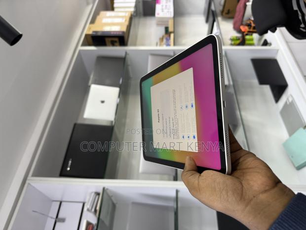 Apple iPad (2022) 64 GB Silver - thumbnail 2