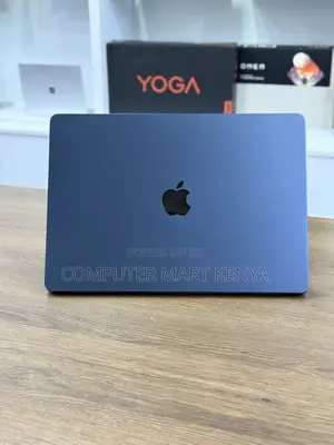 Laptop Apple MacBook Air 2022 M2 8GB Apple M2 SSD 256GB