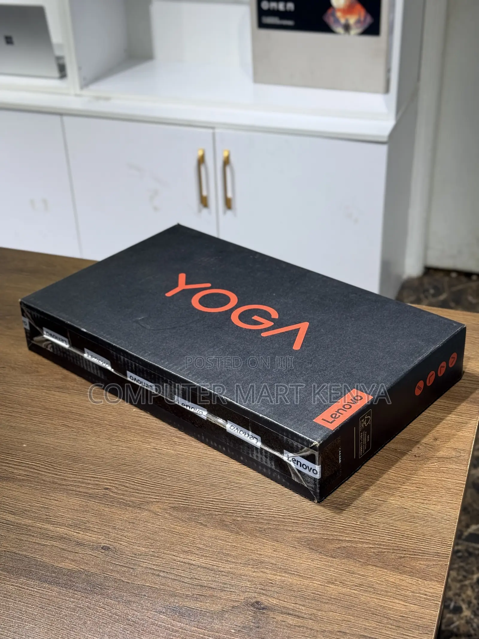 New Laptop Lenovo Yoga 7i 16GB Intel Core I7 SSD 512GB