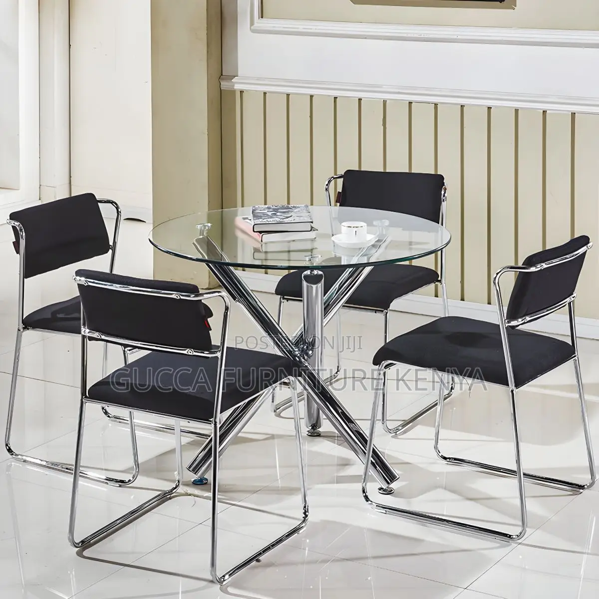 Dining Tables:Round Shape Transparent Dining Glass Table