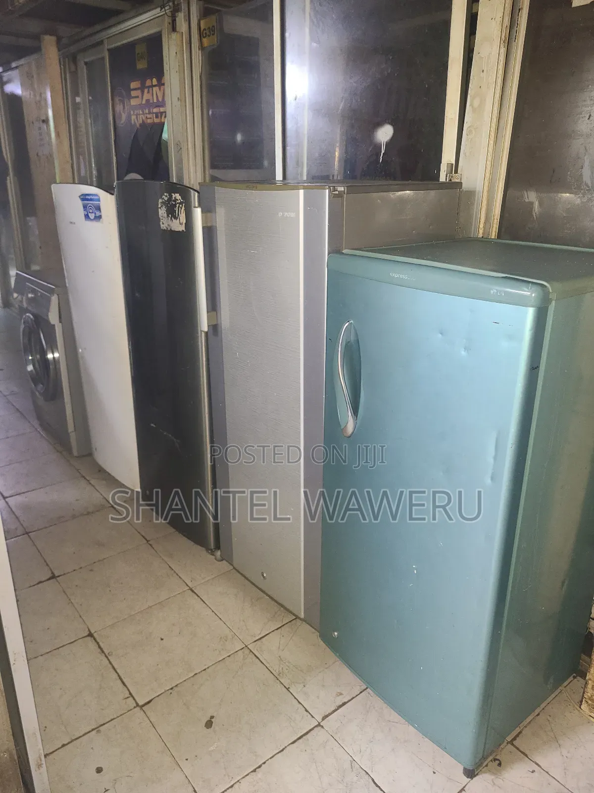 Medium Size Fridges / Single Door (4)Perfect Working