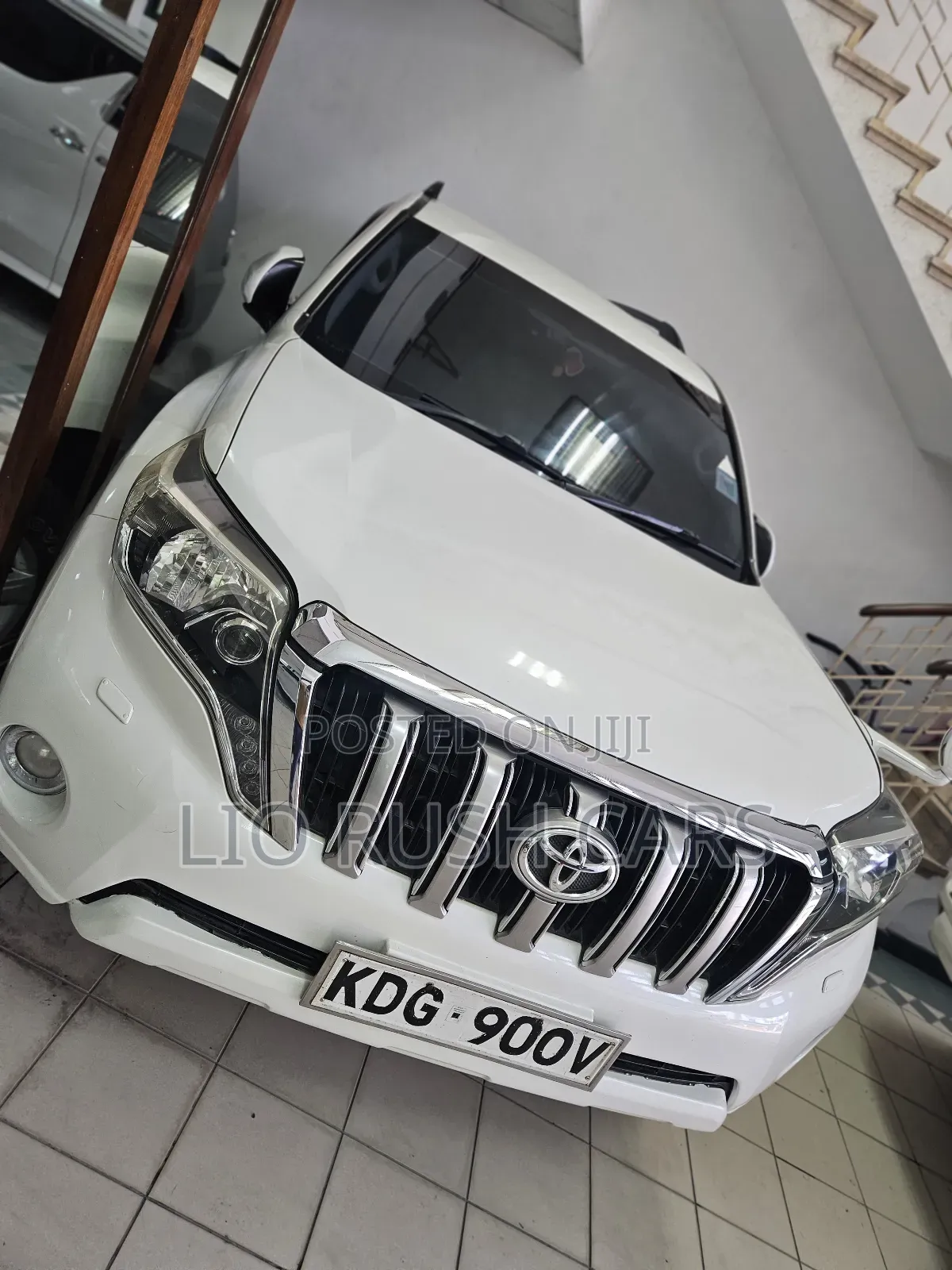 Toyota Land Cruiser Prado 2014 White
