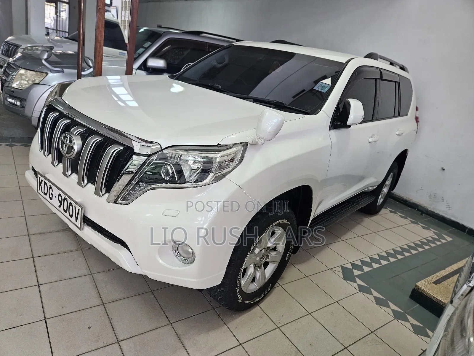 Toyota Land Cruiser Prado 2014 White
