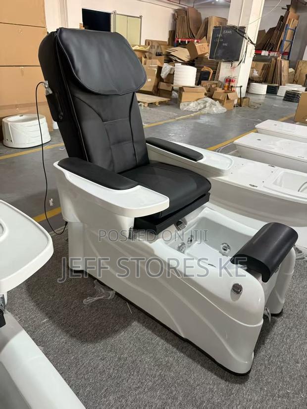 Big Pedicure Chair - main view