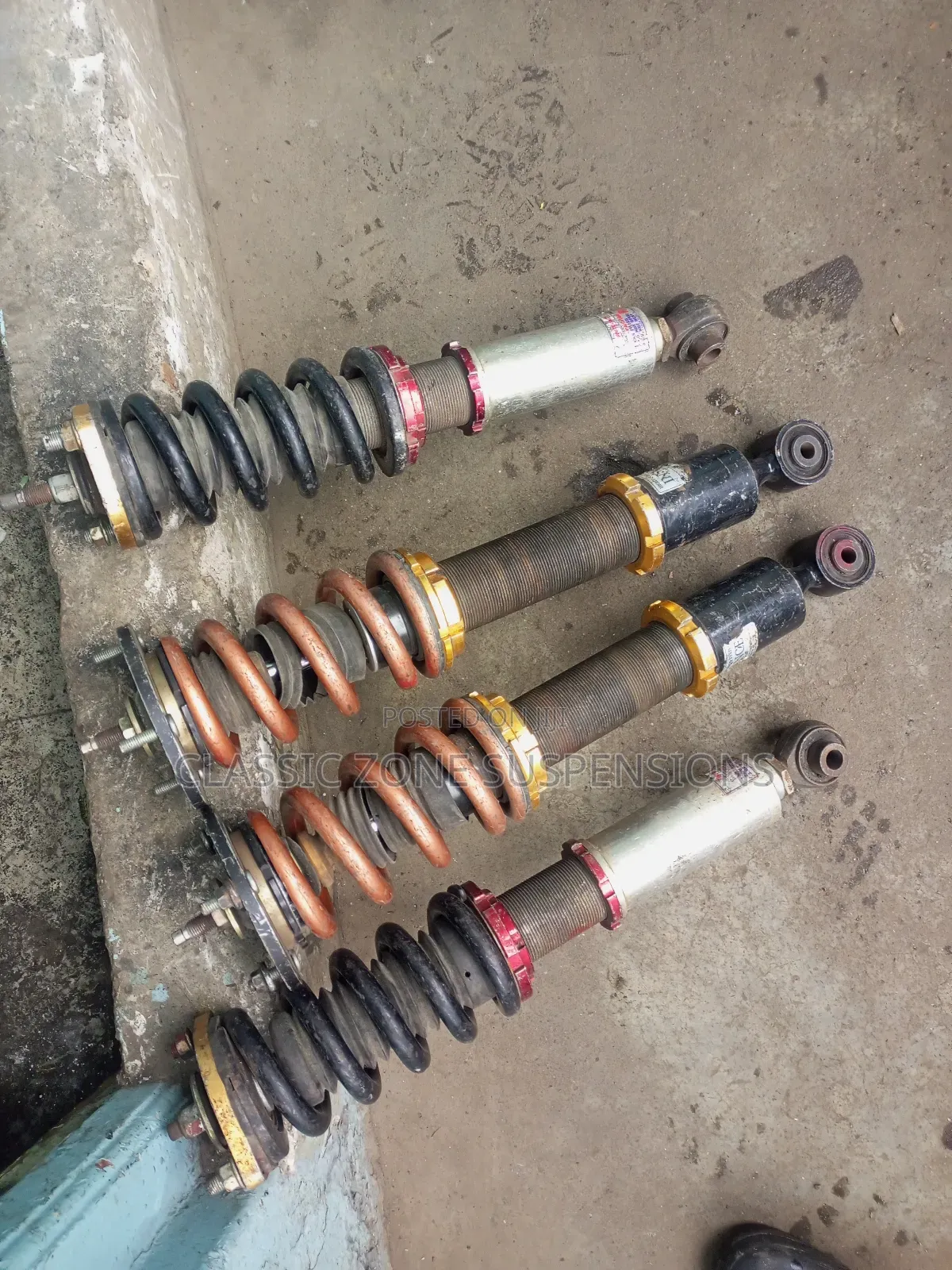 Toyota Crown Coilovers Shocks
