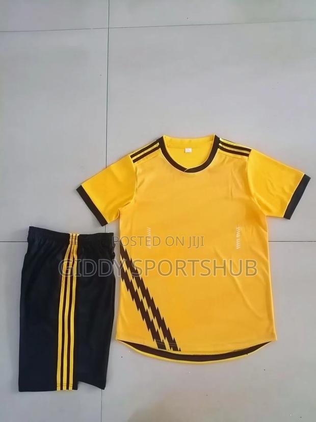 Foootball Uniforms - thumbnail 2