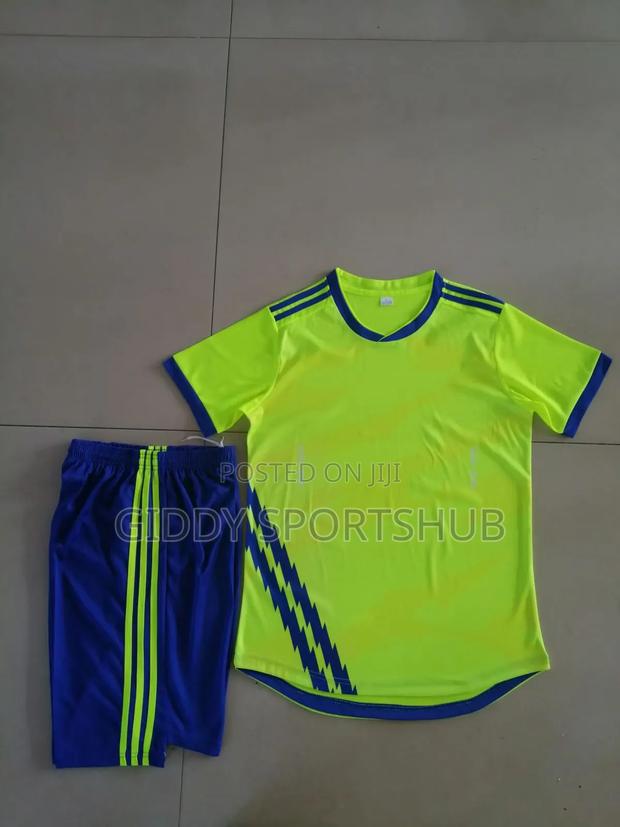 Foootball Uniforms - thumbnail 3