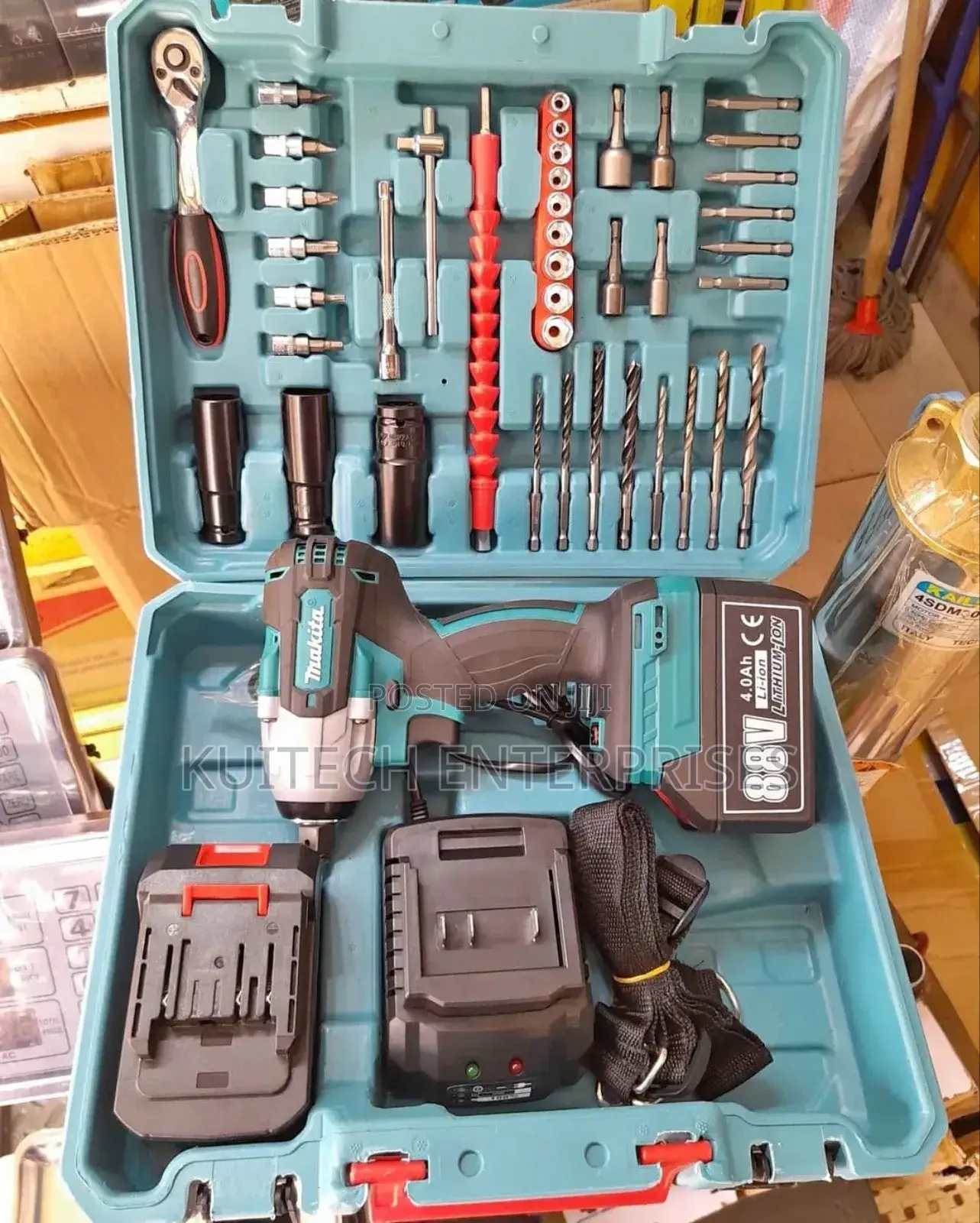 Makita Cordless Driver Drill Machine/88v Impact Wrench