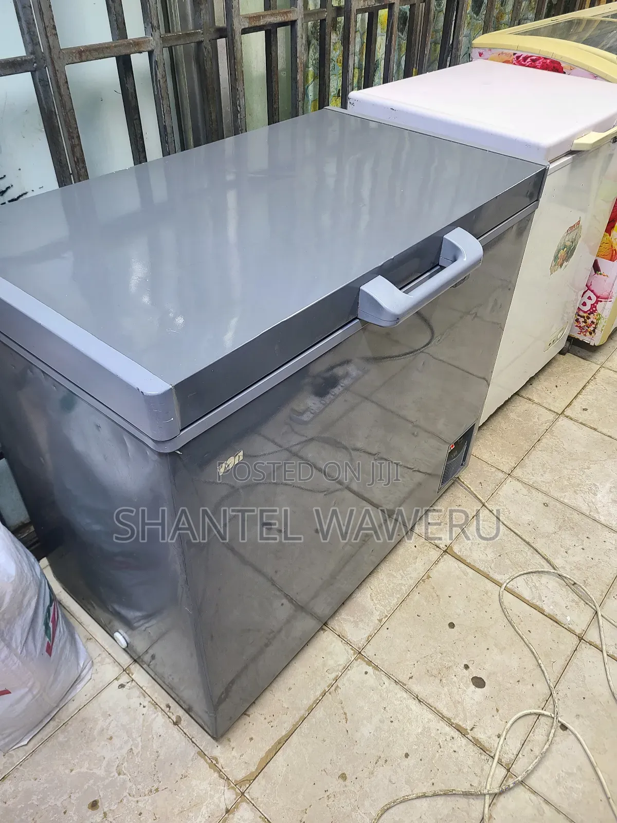 Deep Deep Freezer 220litres