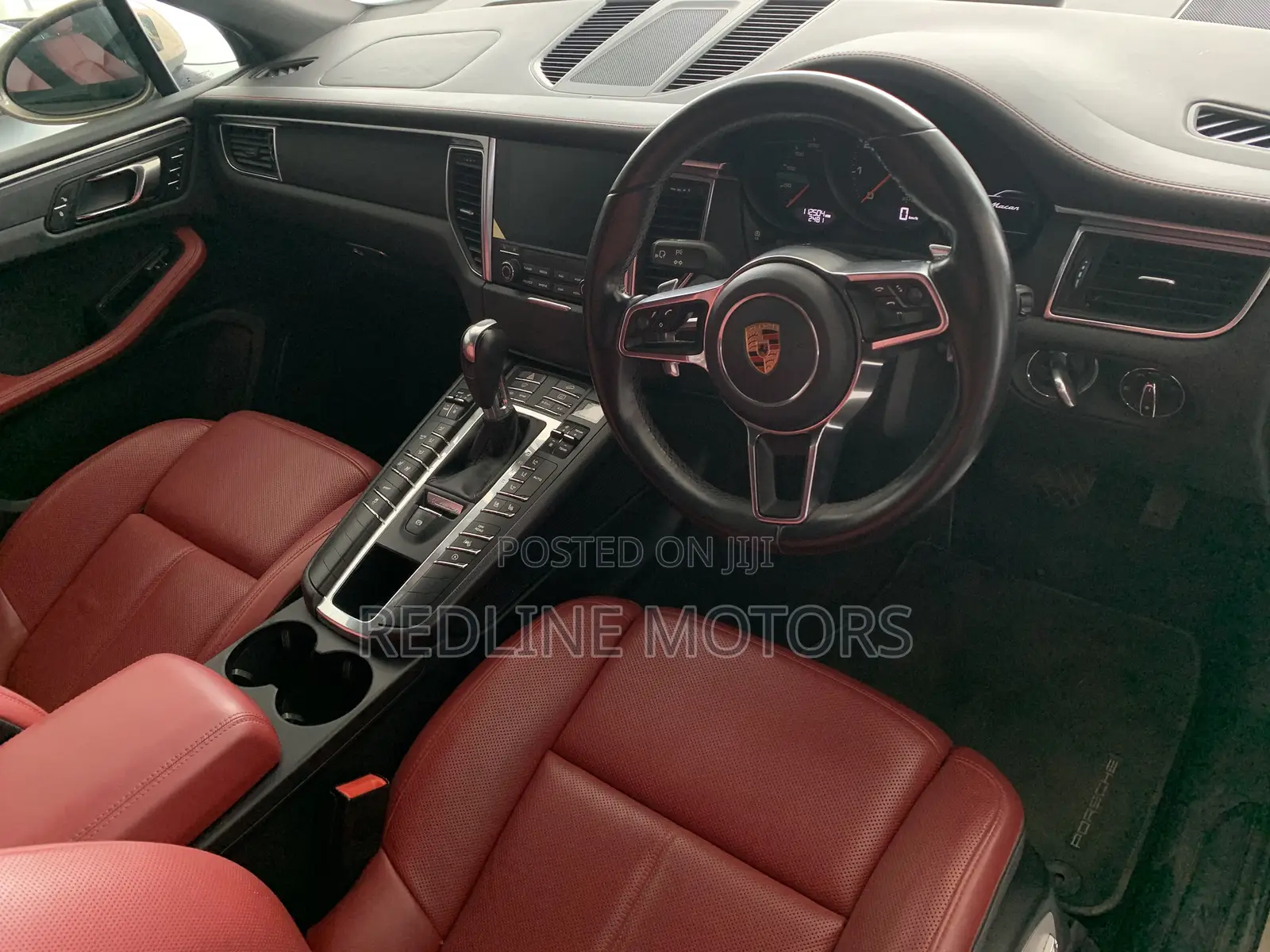 Porsche Cayenne Base AWD 2018 Gold