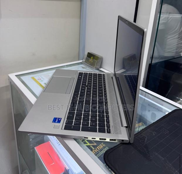 Laptop HP EliteBook 850 G8 16GB Intel Core I7 SSD 512GB - thumbnail 5