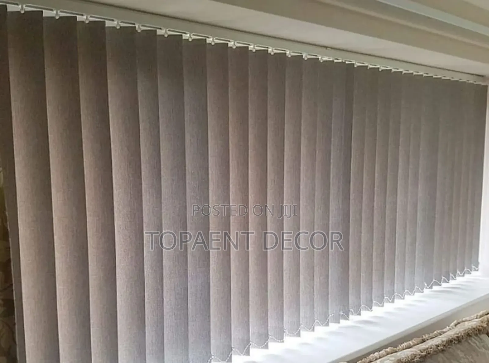 Urban Shade Line Vertical Office Window Blinds