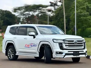 New Toyota Land Cruiser 3.3 Diesel 4WD 2022 White