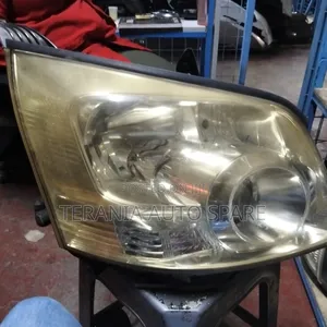 Noah 2008 Headlight Non
