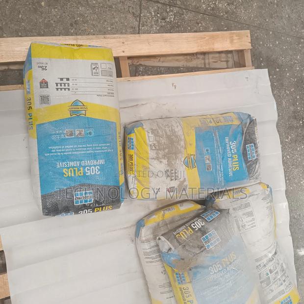 305 Plus Tile Adhesive - thumbnail 3