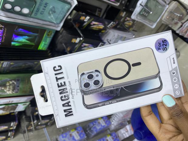 Torras Samsung Galaxy S25 Magsafe Black Translucent Case - thumbnail 2