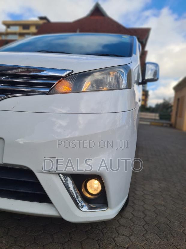 Nissan NV200 2018 White - thumbnail 13
