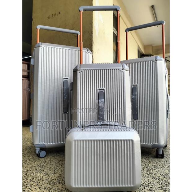 4 in 1 Suitcase With Big Handle, Executive