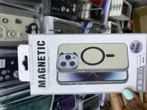 Lamicall Magnetic Case iPhone 15 Pro Max Translucent Black