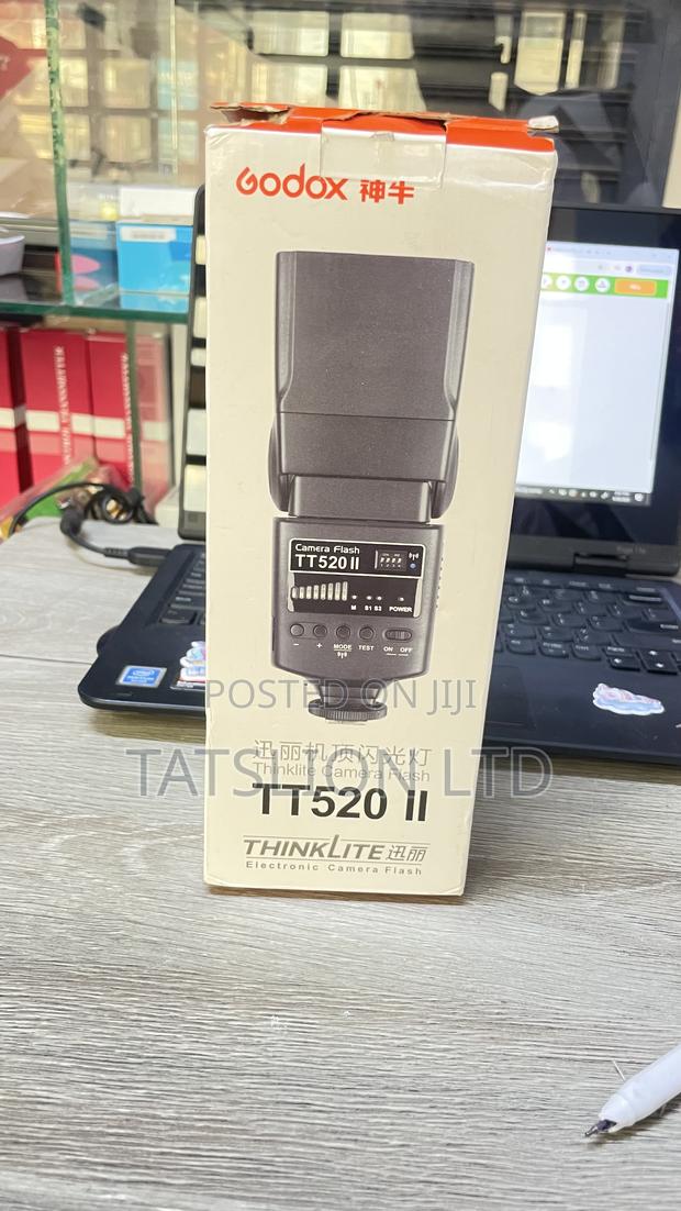 Tt520 Ii Camera Flash/Speedlight - main view