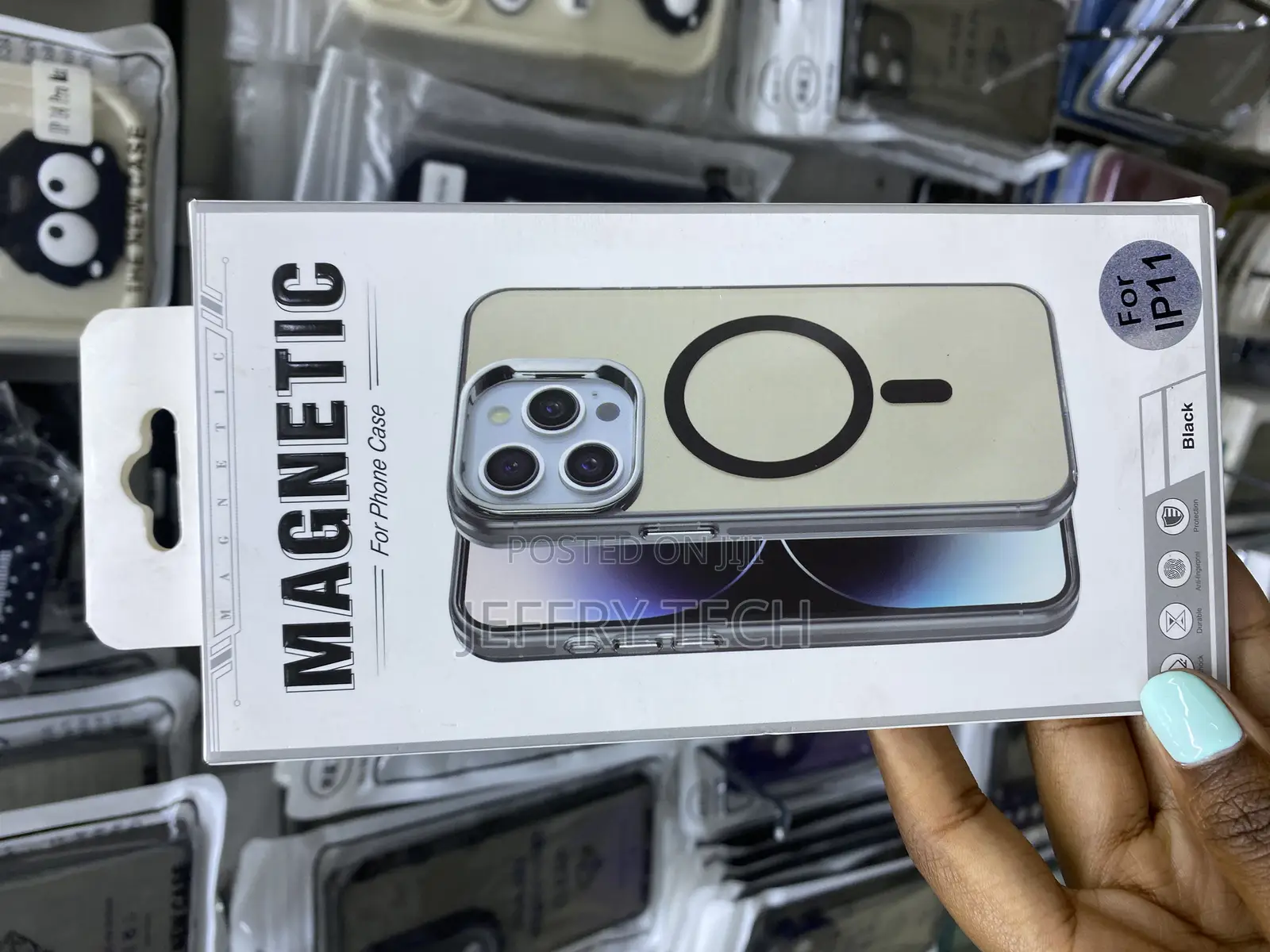 Yriklso Magnetic Case for iPhone 11 Transluscent Black