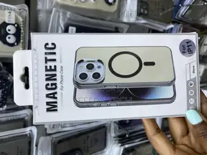 Yriklso Magnetic Case for iPhone 11 Transluscent Black