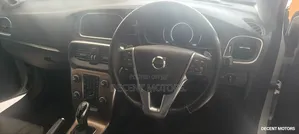 Volvo V40 2018 White