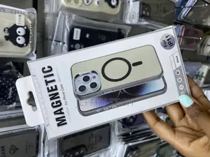 Yriklso Magnetic Case for iPhone 11 Transluscent Black